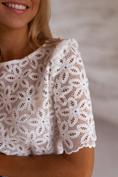 Flower Embroidery Blouse