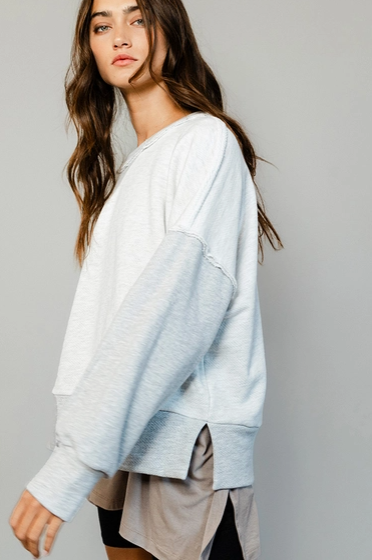 Raw Edge Detail Contrast Sweatshirt